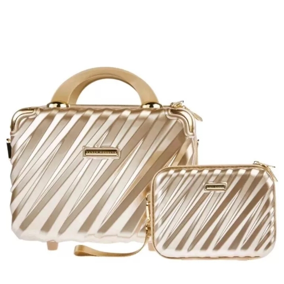 Marcy McKenna Hamptons Beauty Case Bundle  - Picture 1 of 6